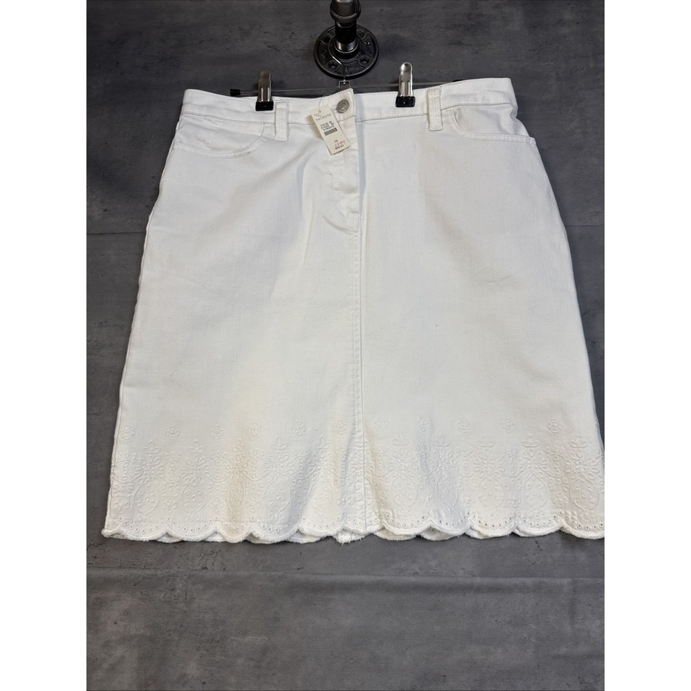 New Talbots white denim skirt Embroidered Scalloped Hem 10